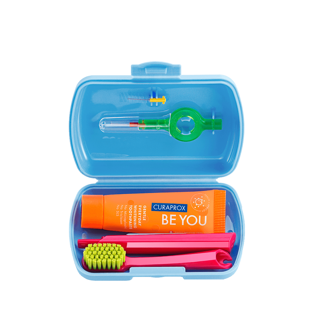 Set De Viaje Curaprox Azul Estuche+Pasta 10ml+Cepillo+Cps
