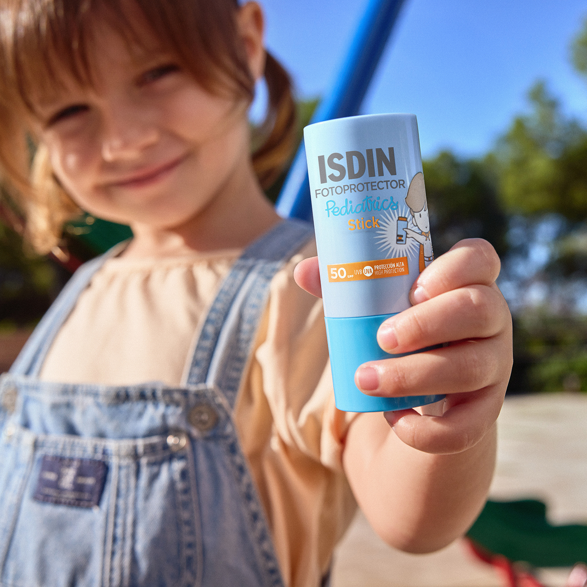 Fotoprotector Invisible Stick Pediatrics Spf50 Isdin